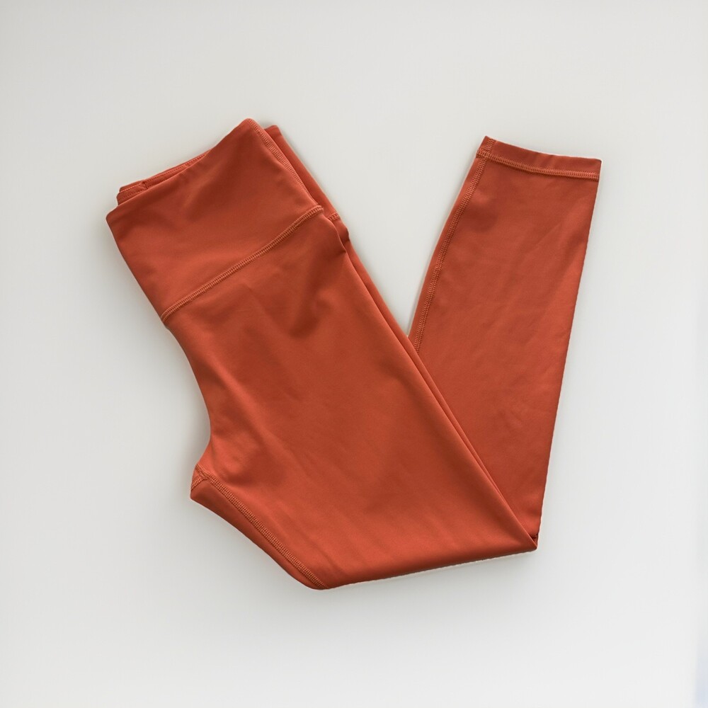 Athleta Orange‎ 3/4 Crop Leggings Medium Sporty Chic Performance Wear Key Pocket - Picture 9 of 11